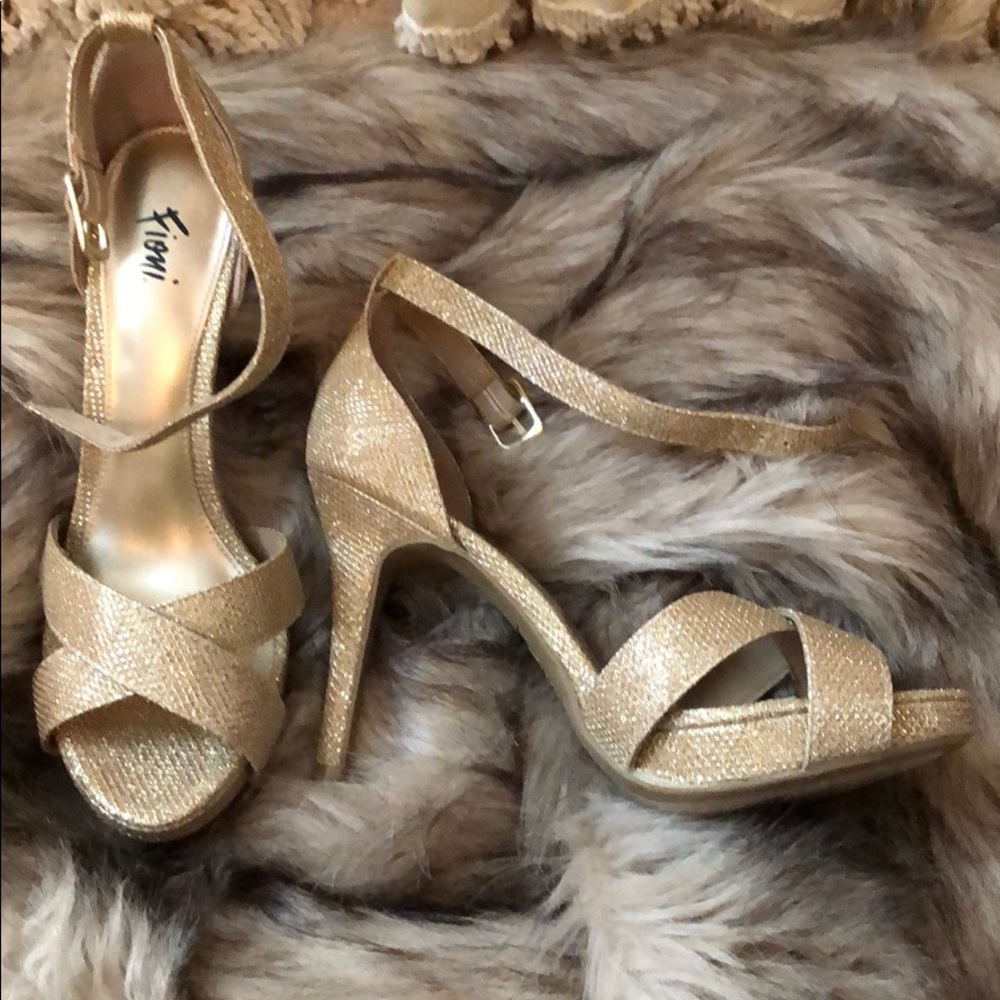 Gold sparkly strappy shoes